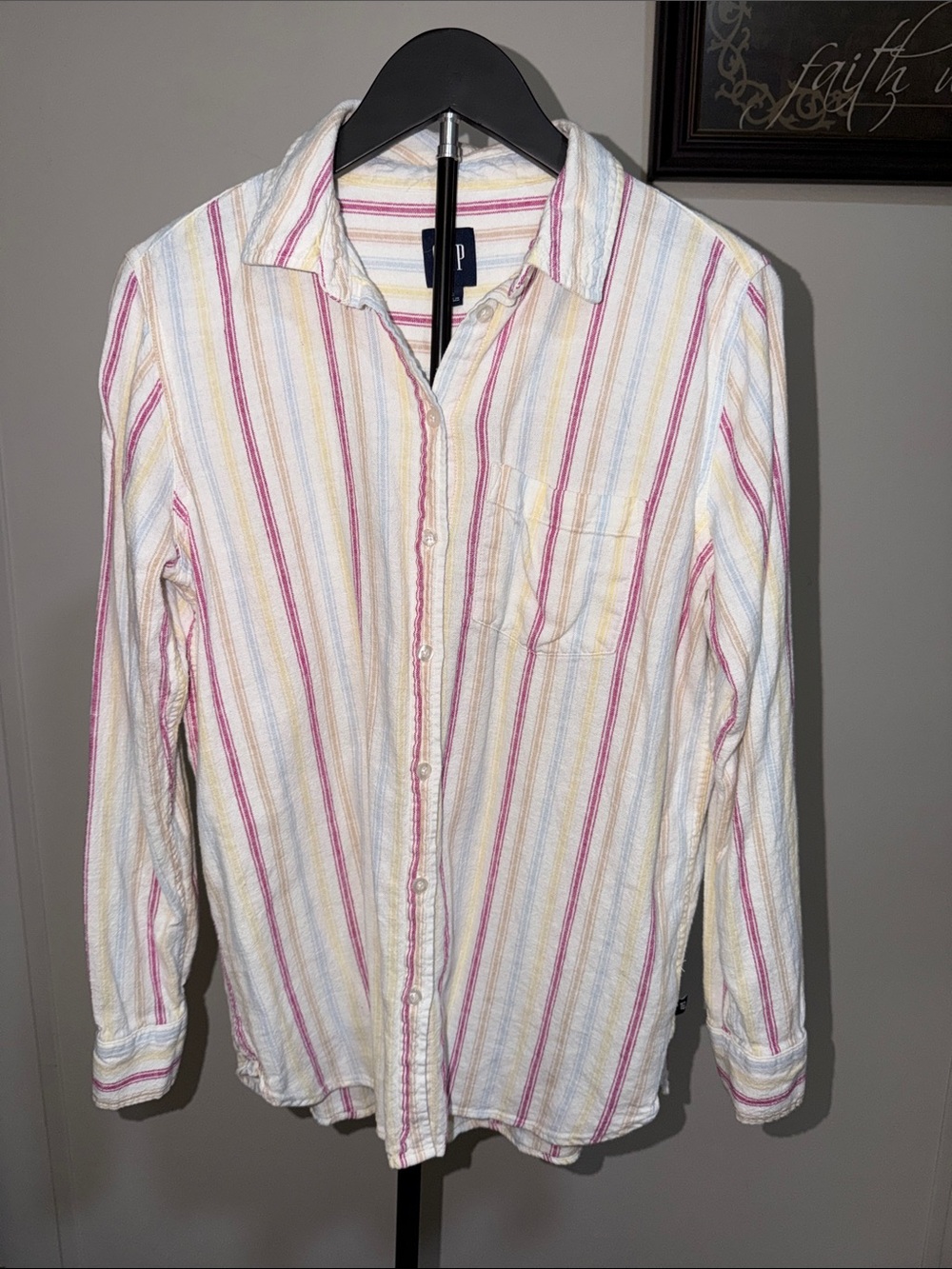 GAP Men's Long-Sleeve Button-Up Shirt in Pink, Yellow & Cream Stripes